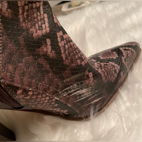 JLO DORINDAH BOOTIE - Picture 8 of 10